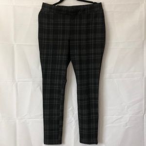 High Ride Stretch Fitted Jeggings